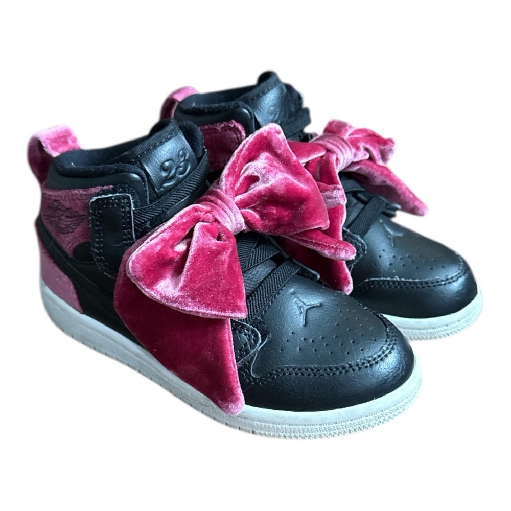 The Air Jordan 1  sz 11 Mid Clips On Giant Pink Bows